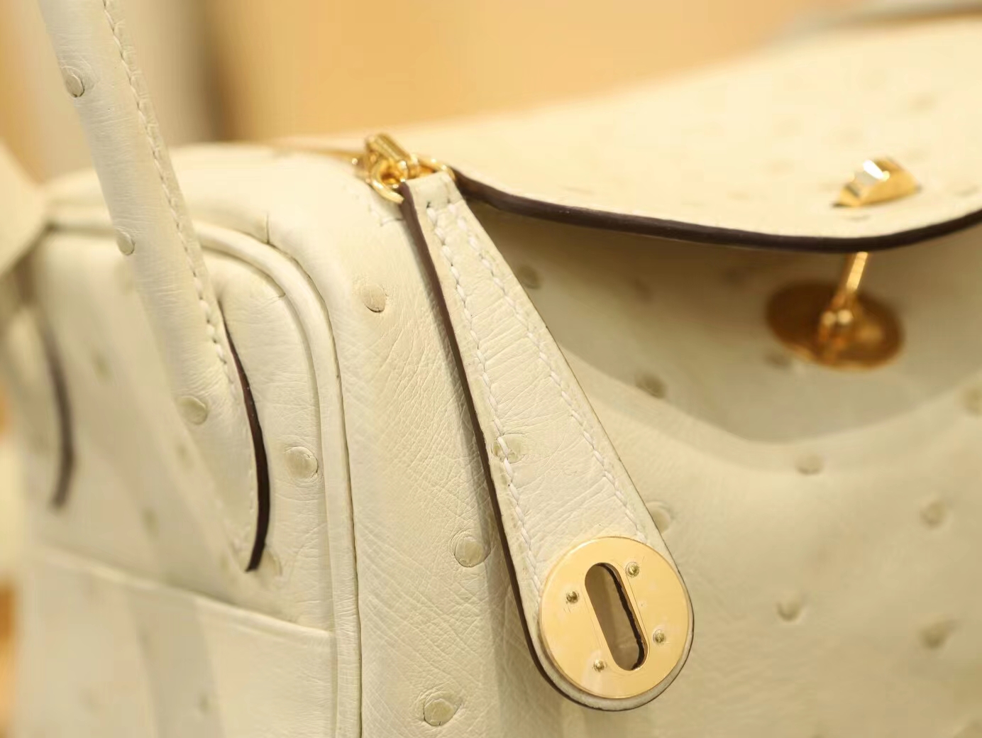 Hermes Mini Lindy19CM 爱马仕I2奶油白Nata进口鸵鸟皮迷你琳迪包