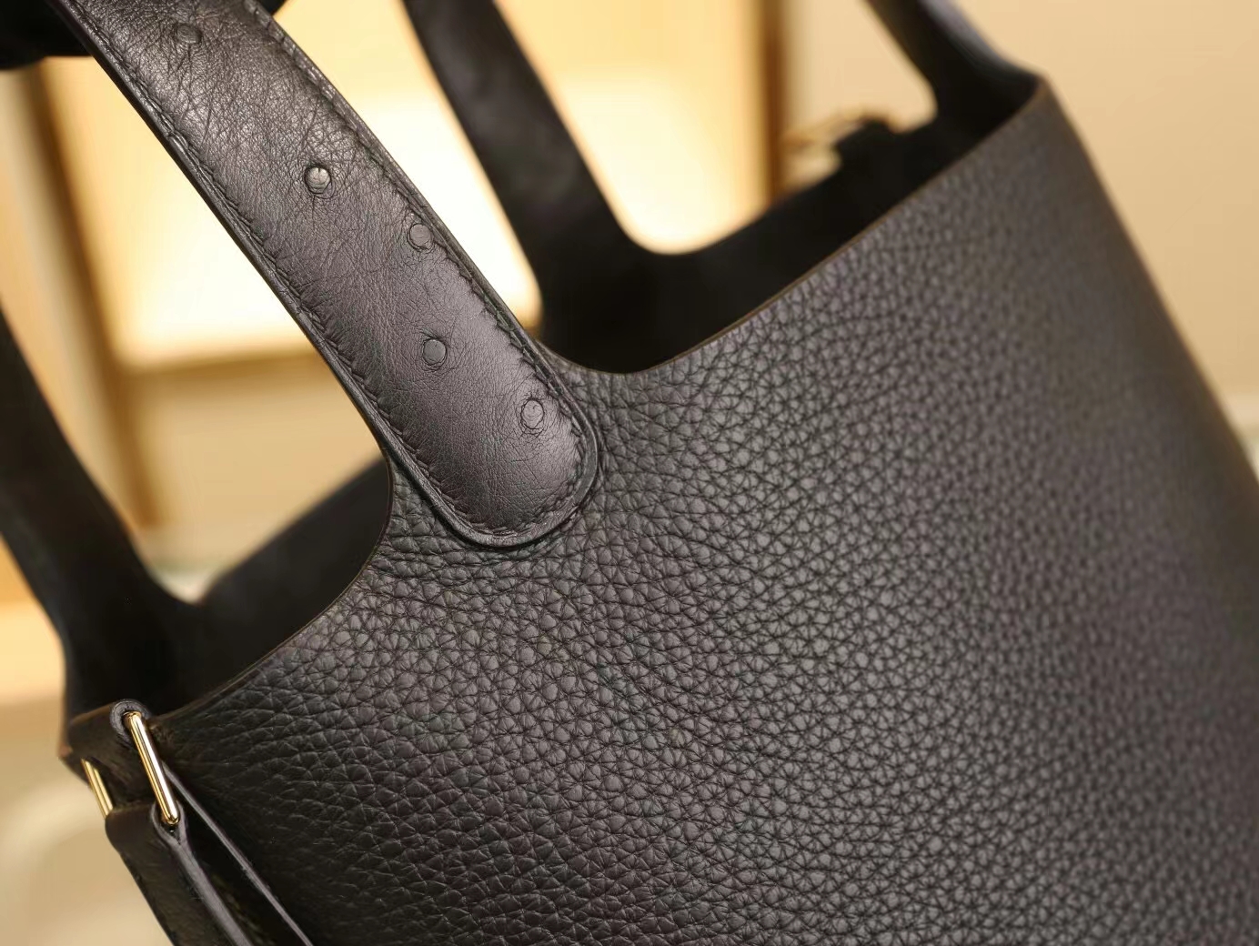 Hermes Picotin Lock18CM 爱马仕鸵鸟皮手柄拼Togo牛皮水桶包 金扣