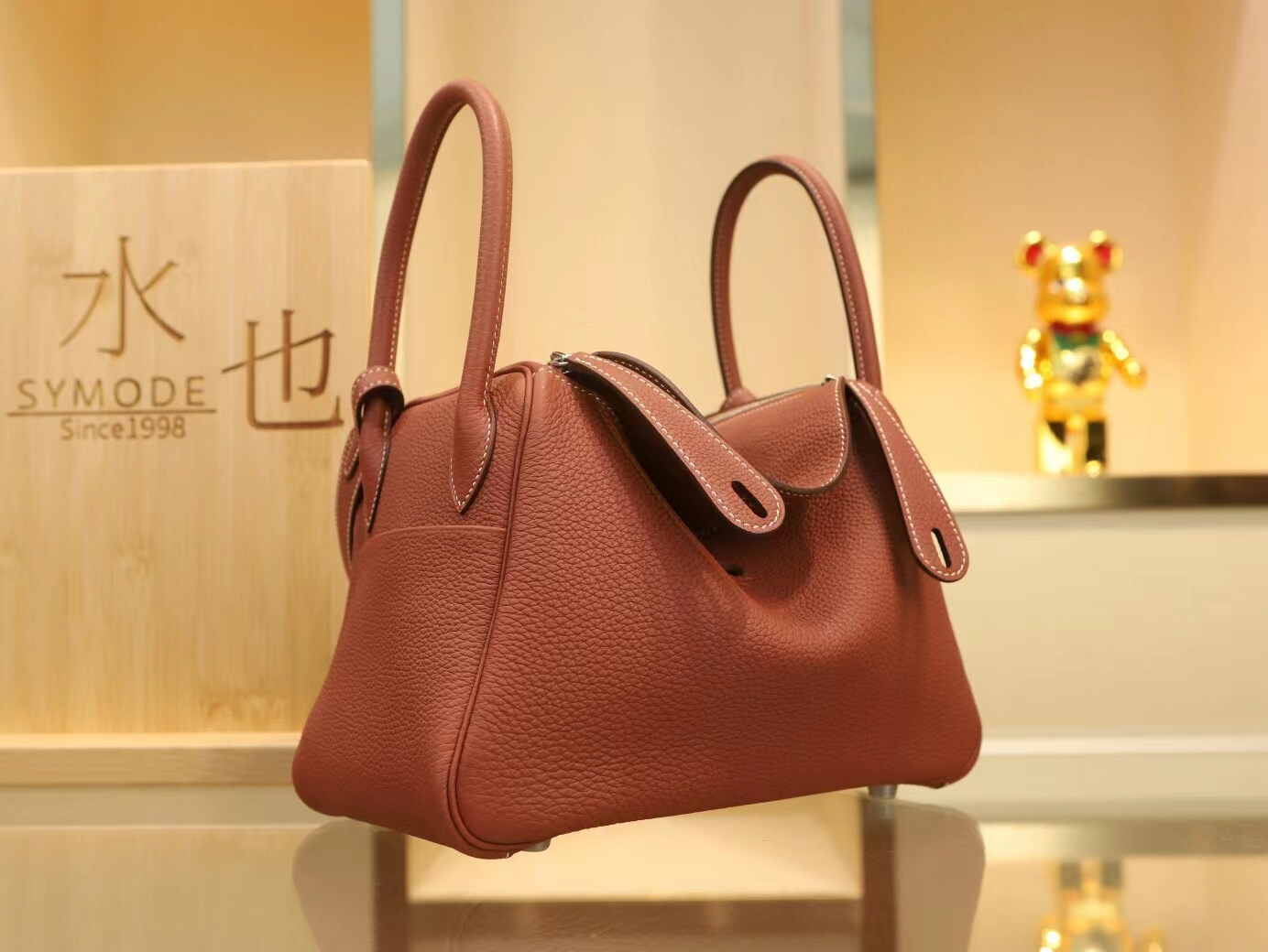Symode爱马仕女包 Hermes Lindy26CM 4E枫叶棕TC牛皮琳迪包 银扣/金扣