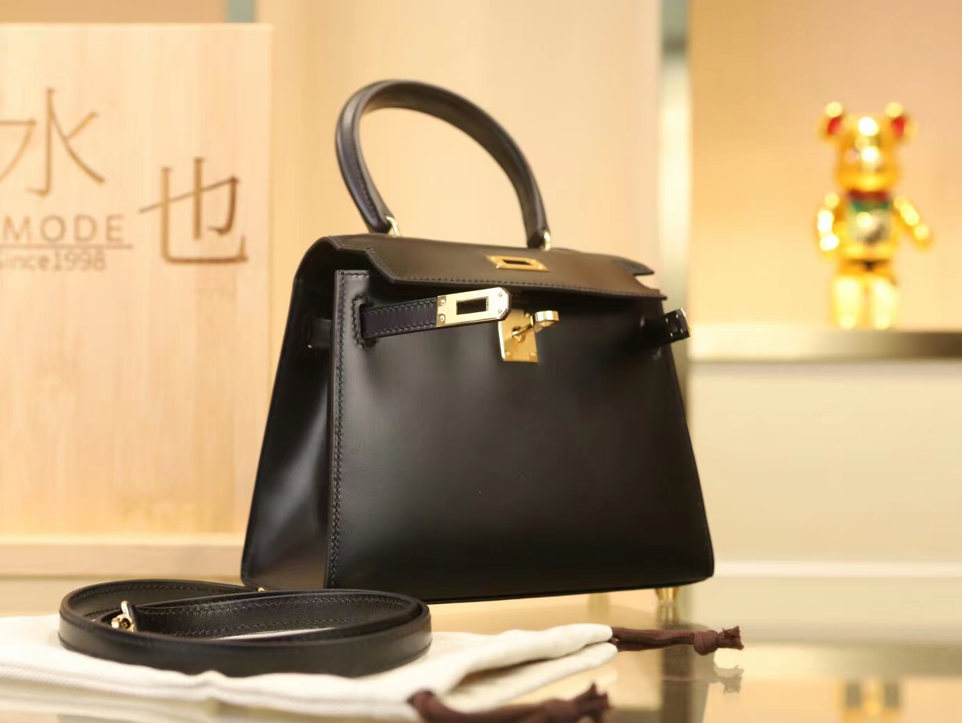 爱马仕大耳朵凯莉包 Hermes Kelly 20CM 89黑色box光面小牛皮 金扣