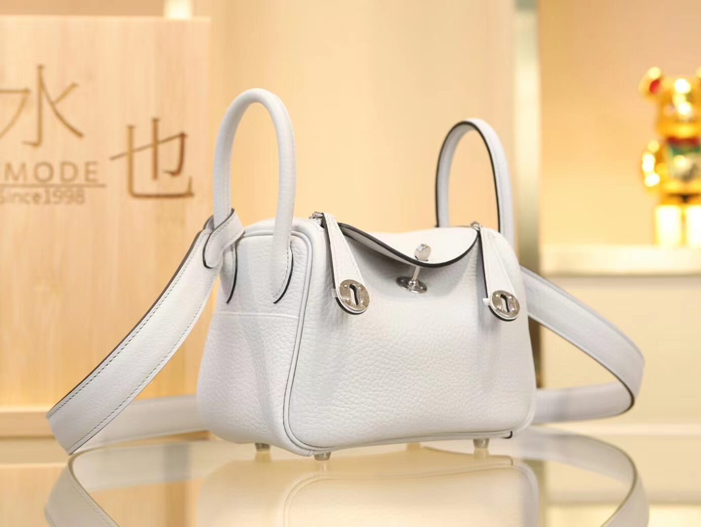 Hermes Mini Lindy19CM 爱马仕T0圣杯蓝TC牛皮迷你琳迪包 银扣