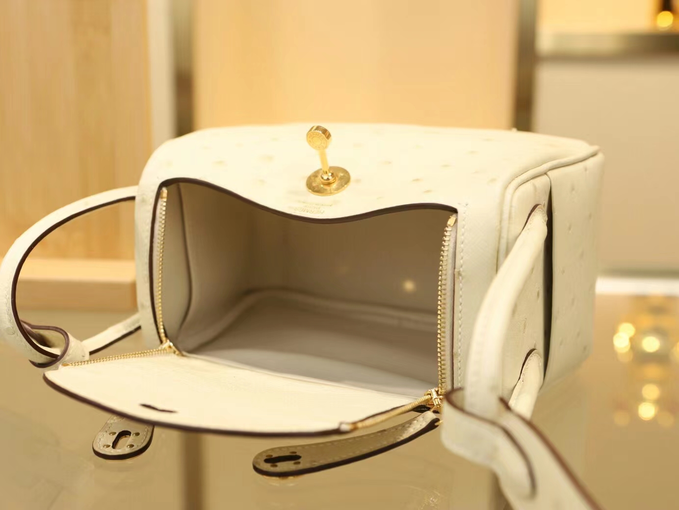 Hermes Mini Lindy19CM 爱马仕I2奶油白Nata进口鸵鸟皮迷你琳迪包