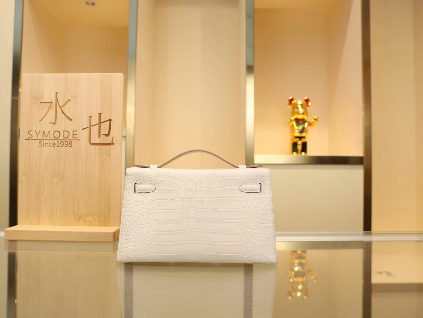 爱马仕Hermes Mini Kelly22CM 8L冰川白雾面方块鳄鱼皮一代迷你凯莉包