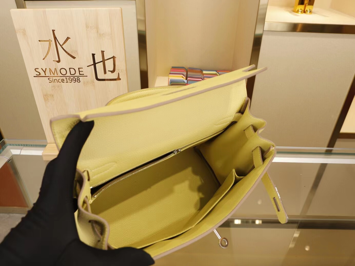 爱马仕凯莉包 Hermes Kelly28CM 1Z小鸡黄Togo牛皮 银扣