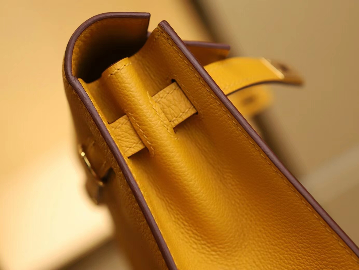 爱马仕包包官网 Hermes 9D琥珀黄Evercolor皮跳舞包Kelly Danse22CM
