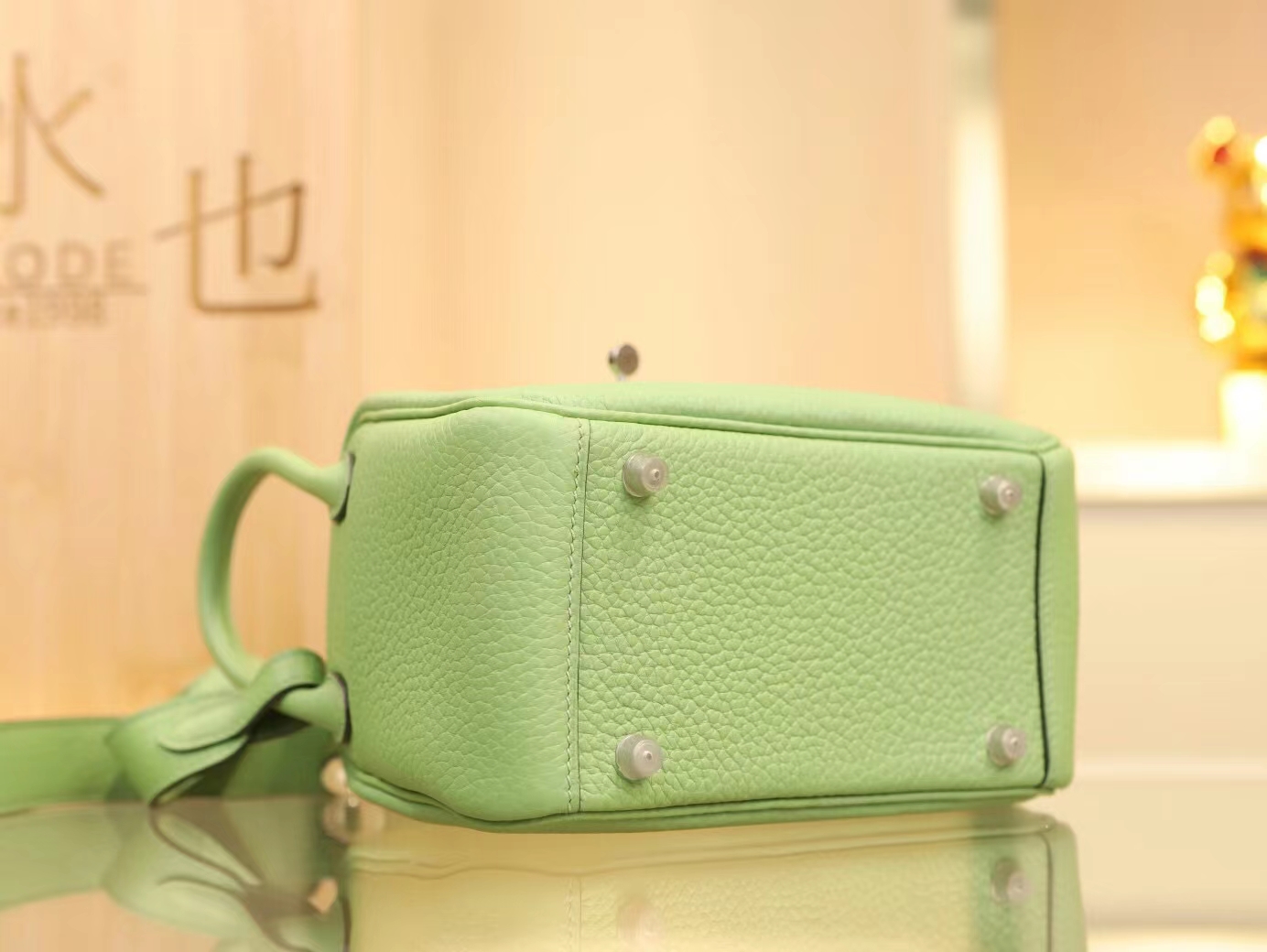 爱马仕女包价格 Hermes Mini Lindy19CM 3i牛油果绿TC皮迷你琳迪包