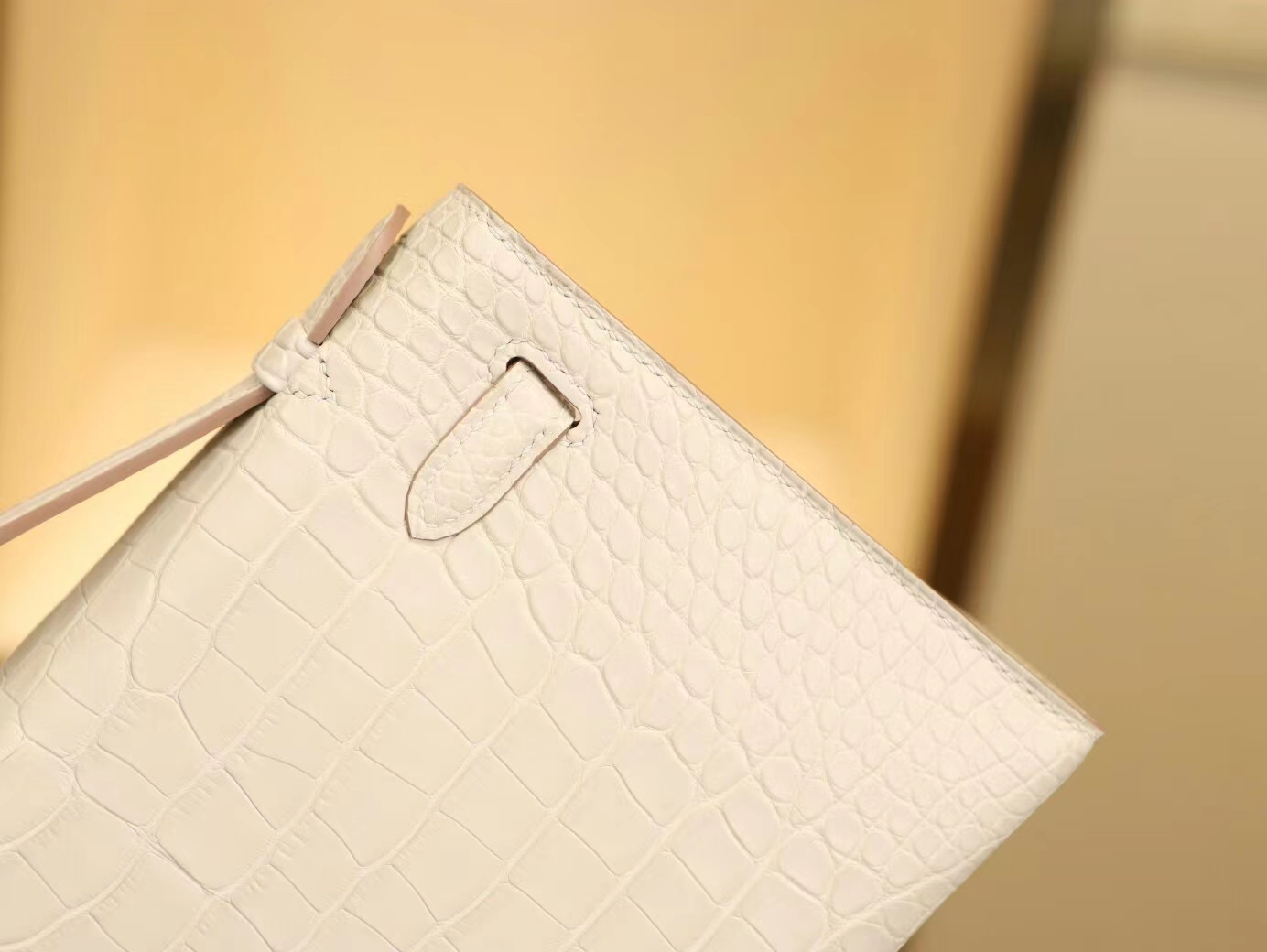爱马仕Hermes Mini Kelly22CM 8L冰川白雾面方块鳄鱼皮一代迷你凯莉包