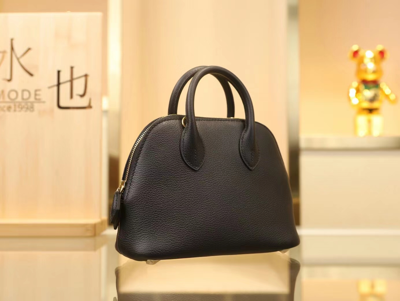 Hermes女包货源 爱马仕黑色Evercolor皮保龄球包Bolide mini18CM 金扣
