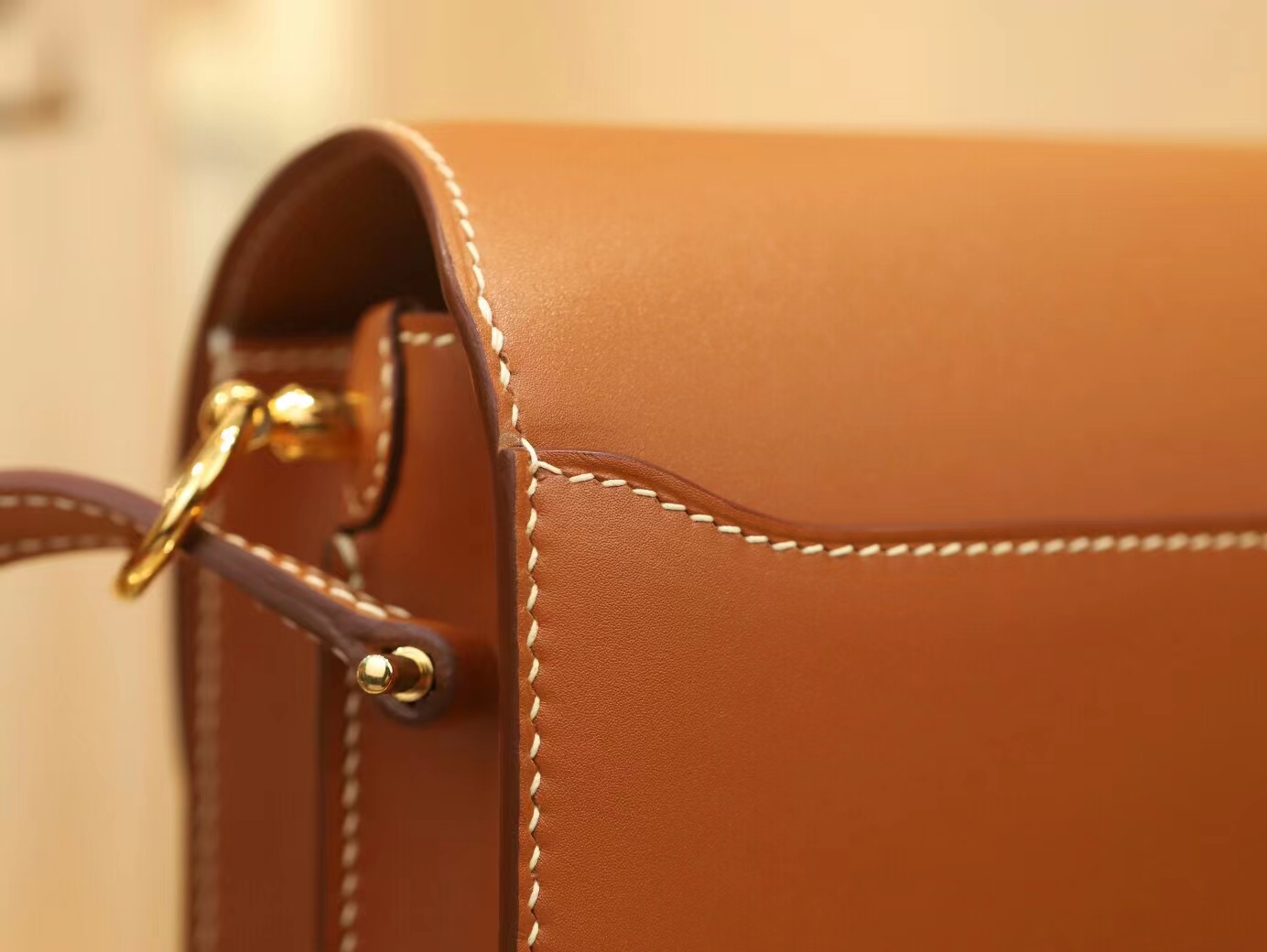 Hermes Roulis18CM 爱马仕CK21沙滩金Vache自然牛皮猪鼻子包 金扣