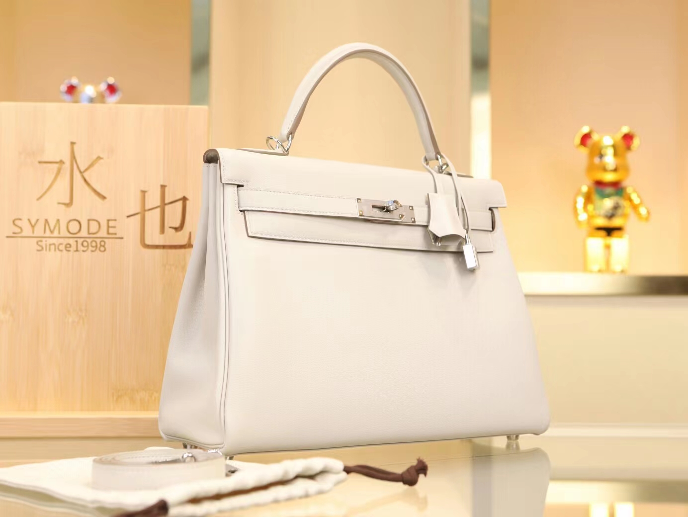 爱马仕包包定制 Hermes Kelly32CM 80珍珠灰Swift小牛皮凯莉包 银扣