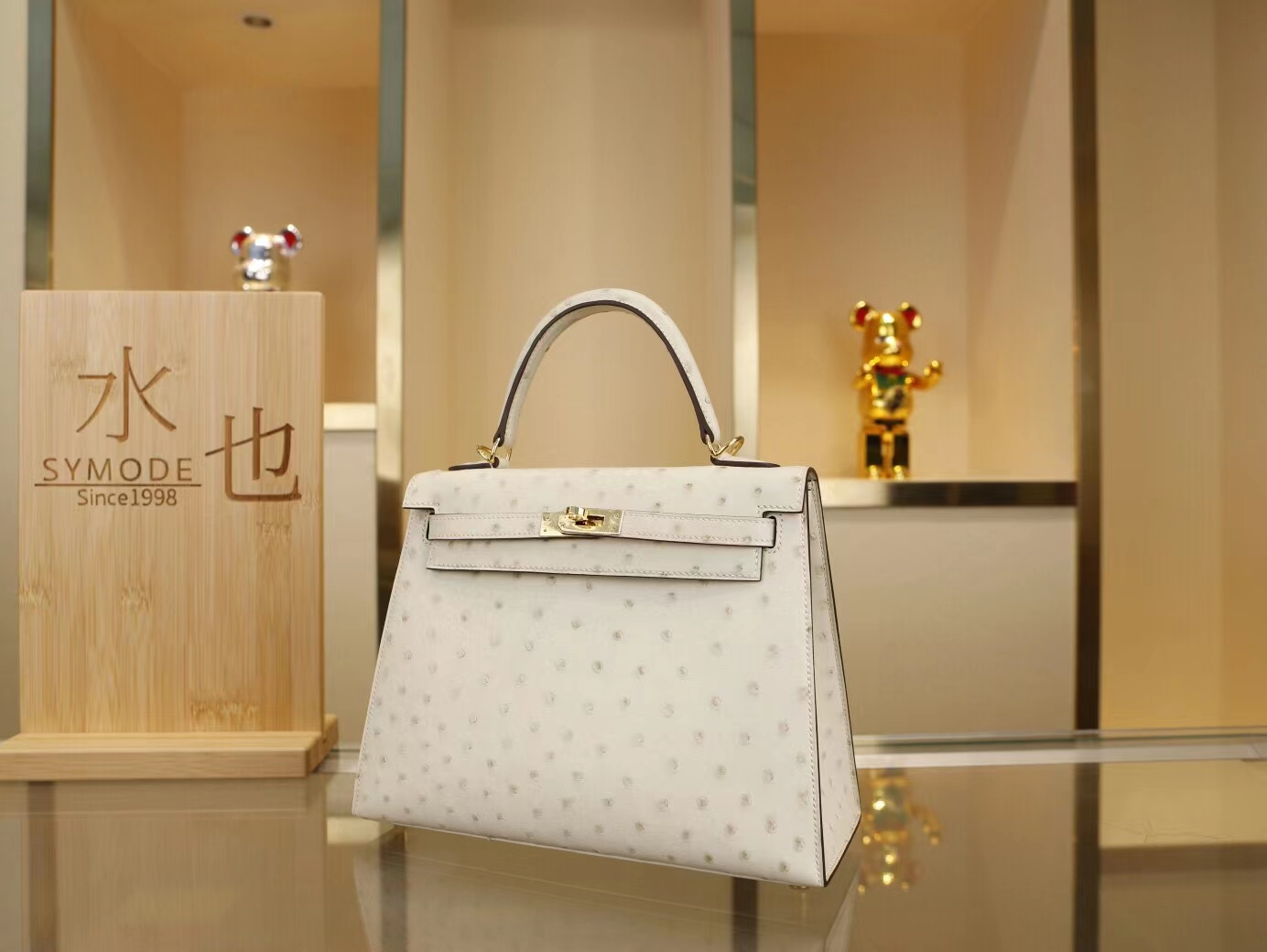 爱马仕凯莉包价格 Hermes Kelly25CM 3C羊毛白鸵鸟皮 金扣