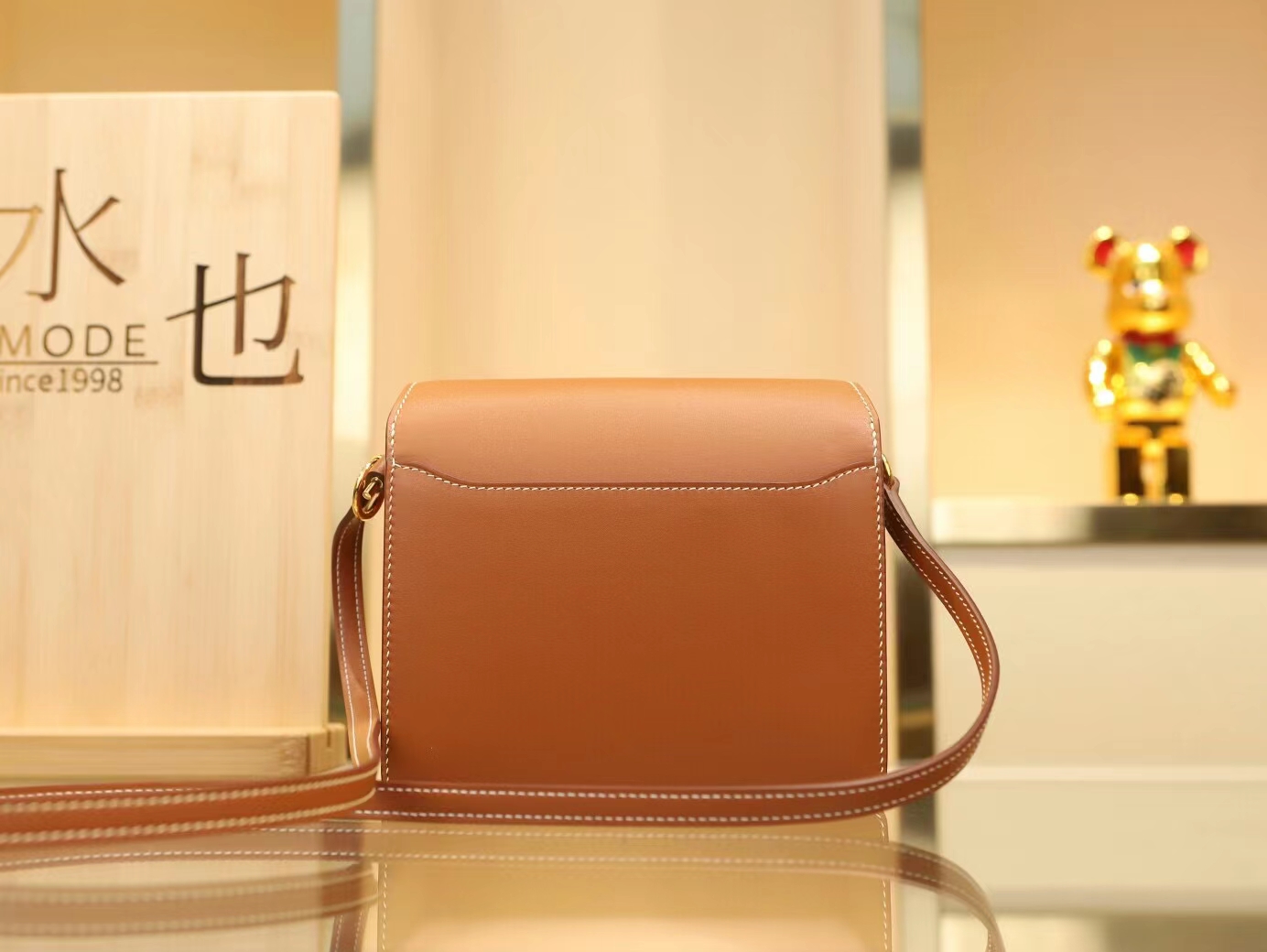 Hermes Roulis18CM 爱马仕CK21沙滩金Vache自然牛皮猪鼻子包 金扣