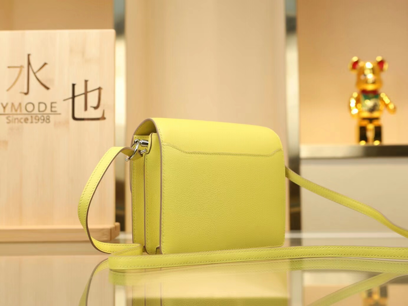Hermes Roulis18CM 爱马仕9R柠檬黄Lime Evercolor皮猪鼻子包斜挎女包