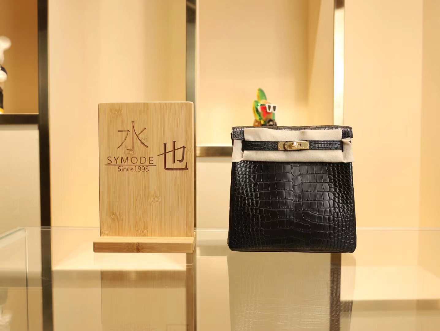 爱马仕双肩包 Hermes 89黑色雾面方块鳄鱼皮Kelly Ado书包 金扣