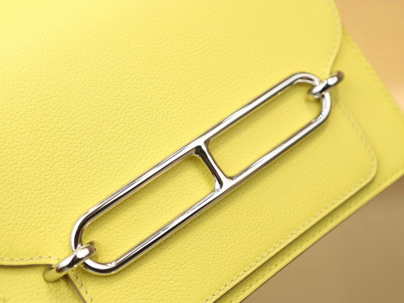 Hermes Roulis18CM 爱马仕9R柠檬黄Lime Evercolor皮猪鼻子包斜挎女包