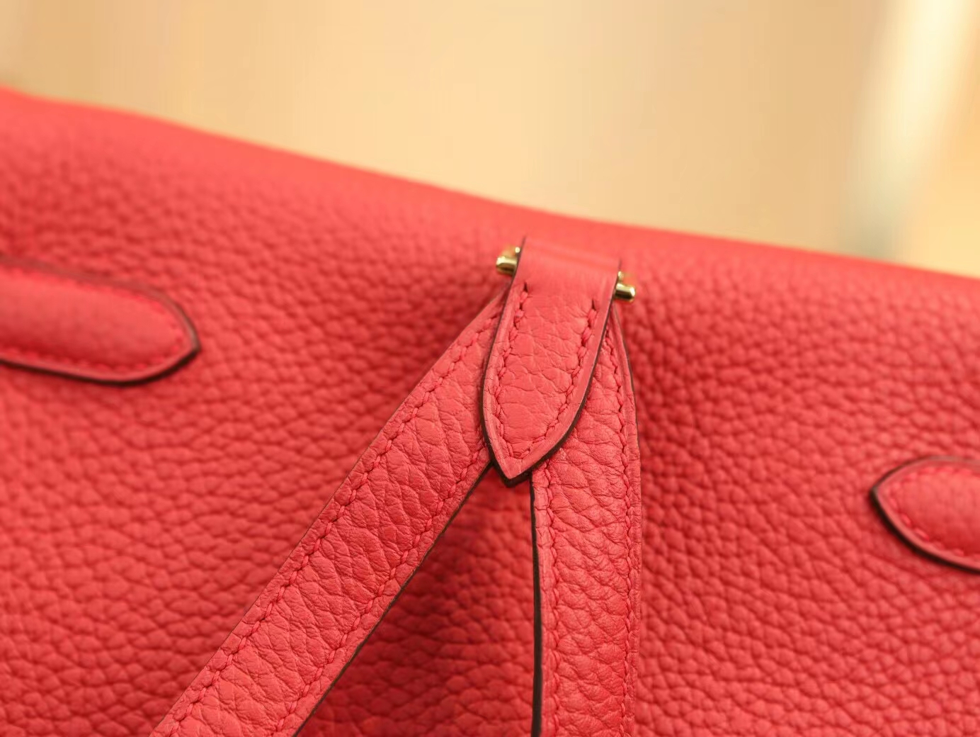 爱马仕女包价格 Hermes Q5国旗红Togo皮Kelly Ado22CM双肩背包