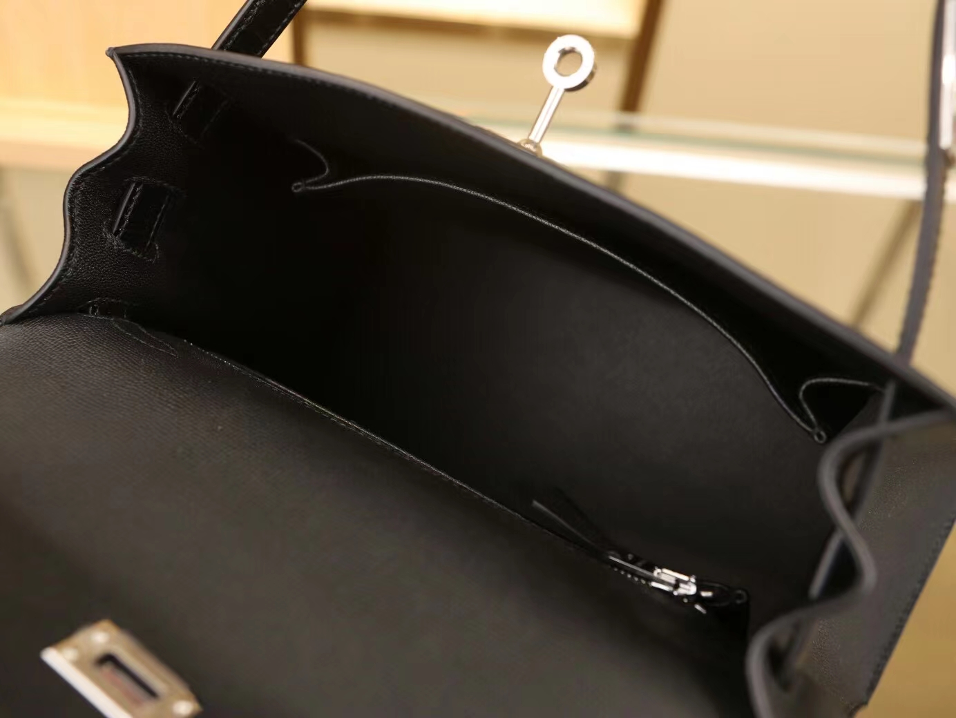 Hermes Kelly Touch25CM 爱马仕黑色Madame皮拼亮面鳄鱼皮凯莉包 银扣