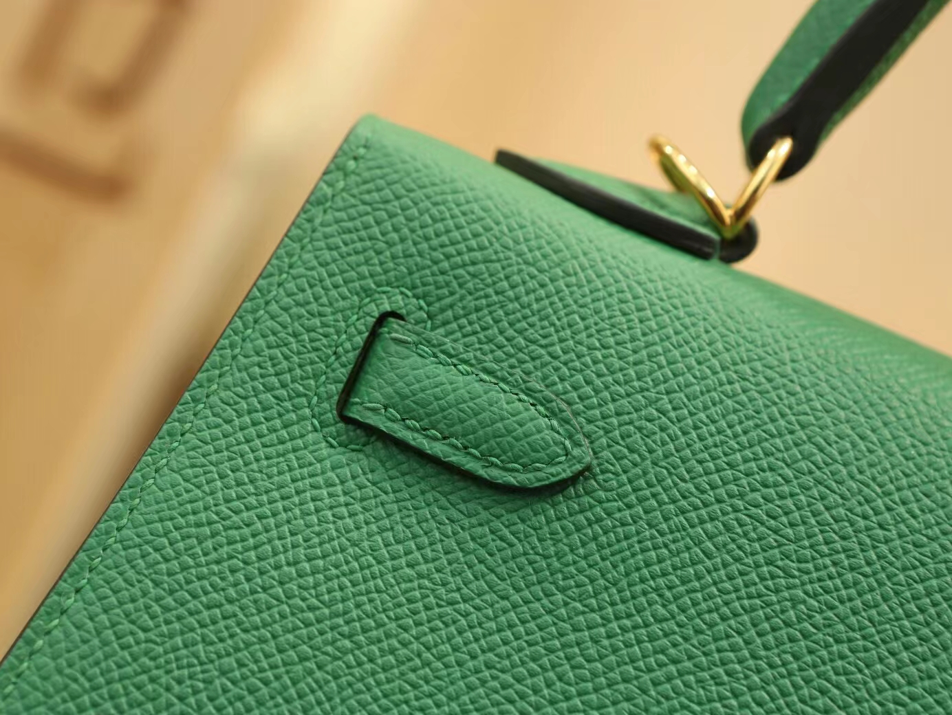 爱马仕Symode Hermes Kelly 25CM U4丝绒绿Epsom皮凯莉包手提包 金扣