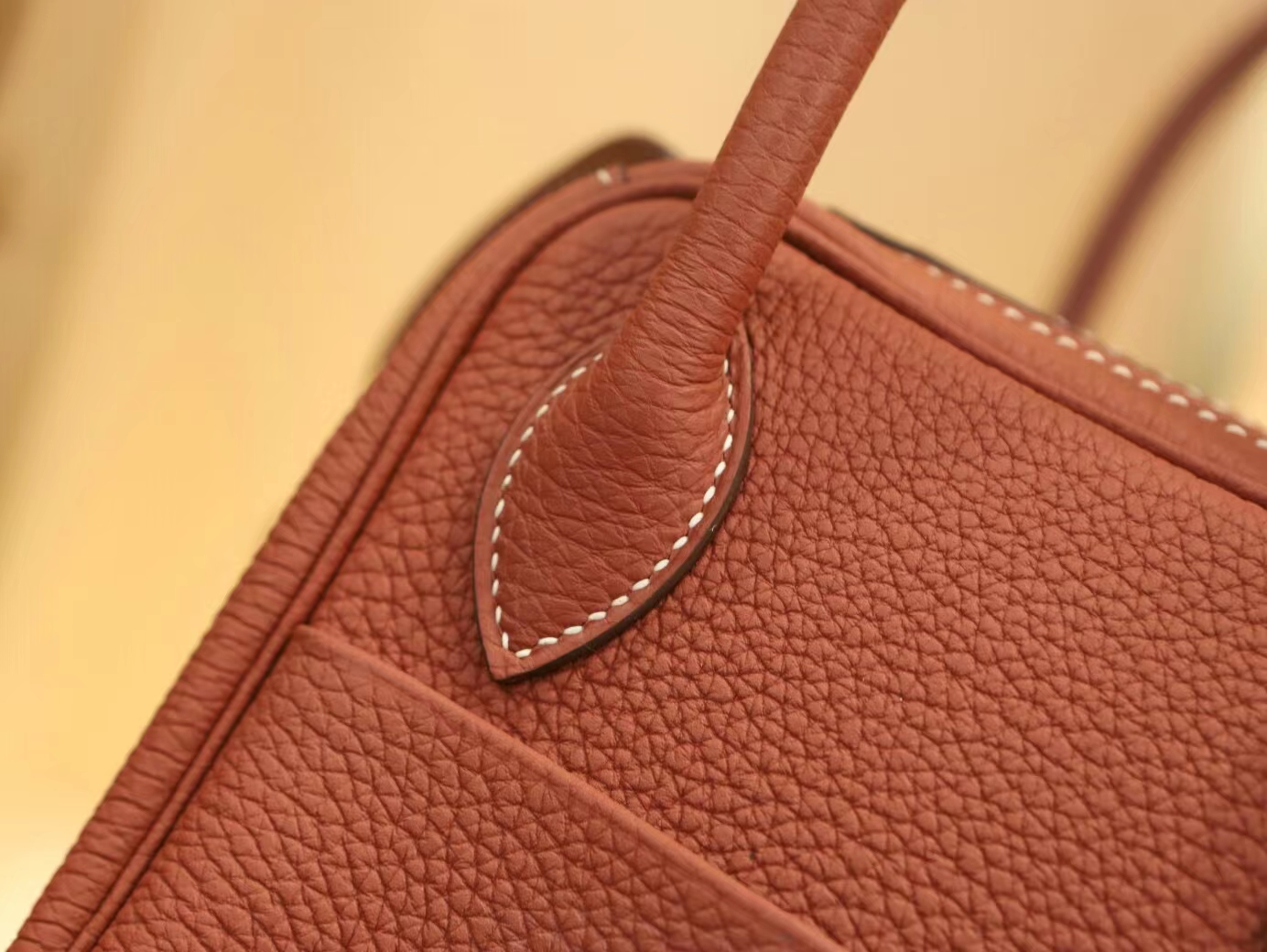 Symode爱马仕女包 Hermes Lindy26CM 4E枫叶棕TC牛皮琳迪包 银扣/金扣