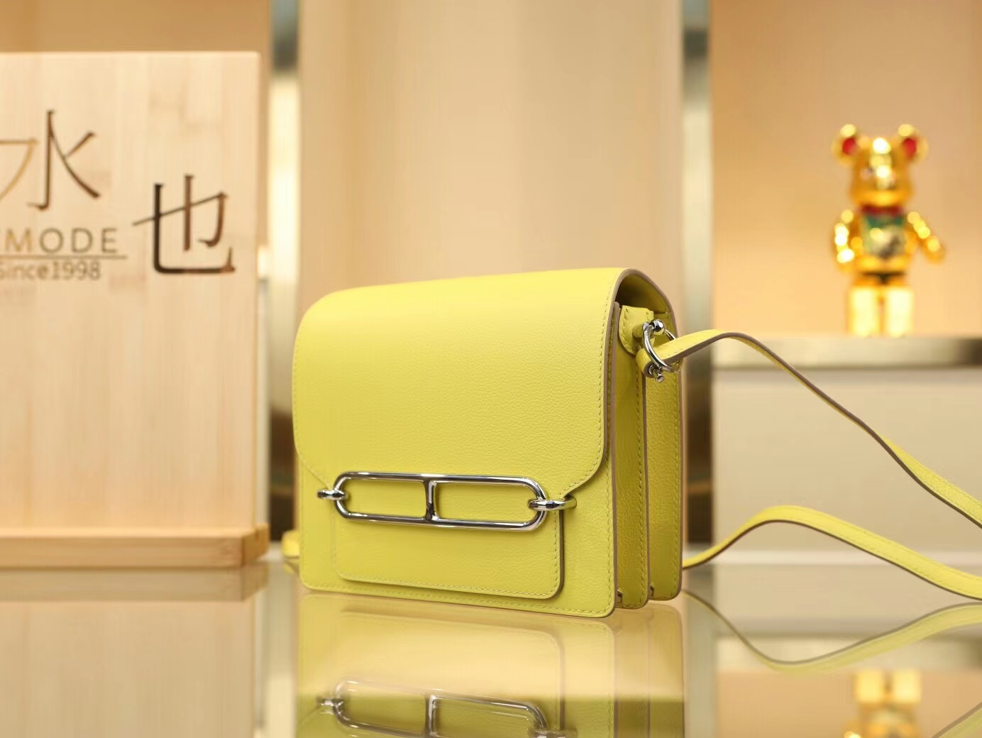 Hermes Roulis18CM 爱马仕9R柠檬黄Lime Evercolor皮猪鼻子包斜挎女包
