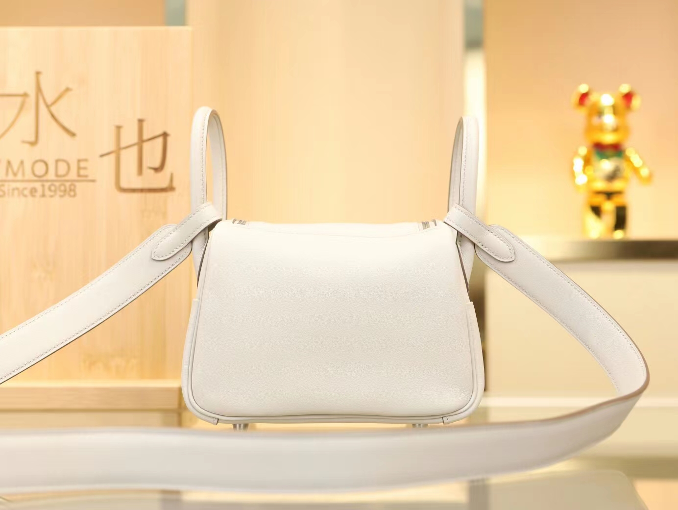 爱马仕女包 Hermes Mini Lindy19CM 80珍珠灰Swift牛皮琳迪包 银扣