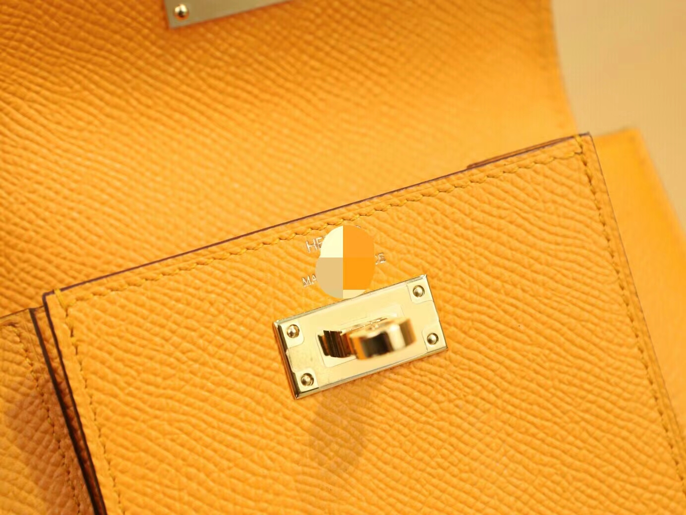 爱马仕包包货源 Hermes Kelly Pocket 9V太阳黄Epsom皮零钱包卡包 金扣