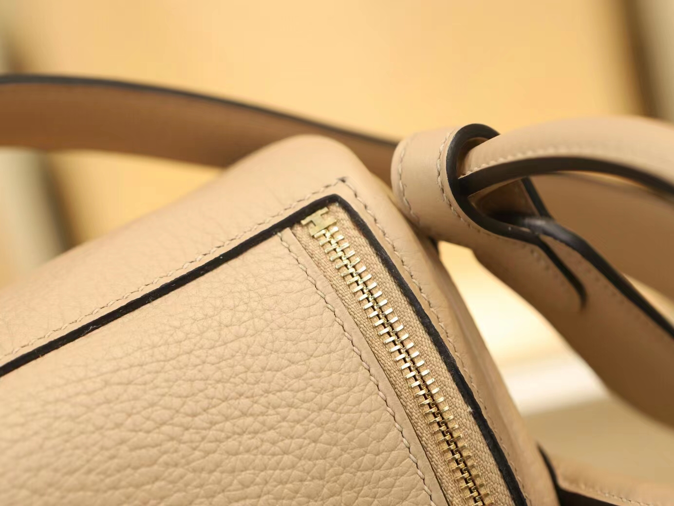 Hermes Mini Lindy19CM 爱马仕S2风衣灰TC牛皮迷你琳迪包 金扣