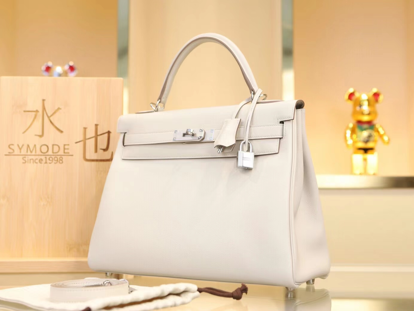 爱马仕包包定制 Hermes Kelly32CM 80珍珠灰Swift小牛皮凯莉包 银扣