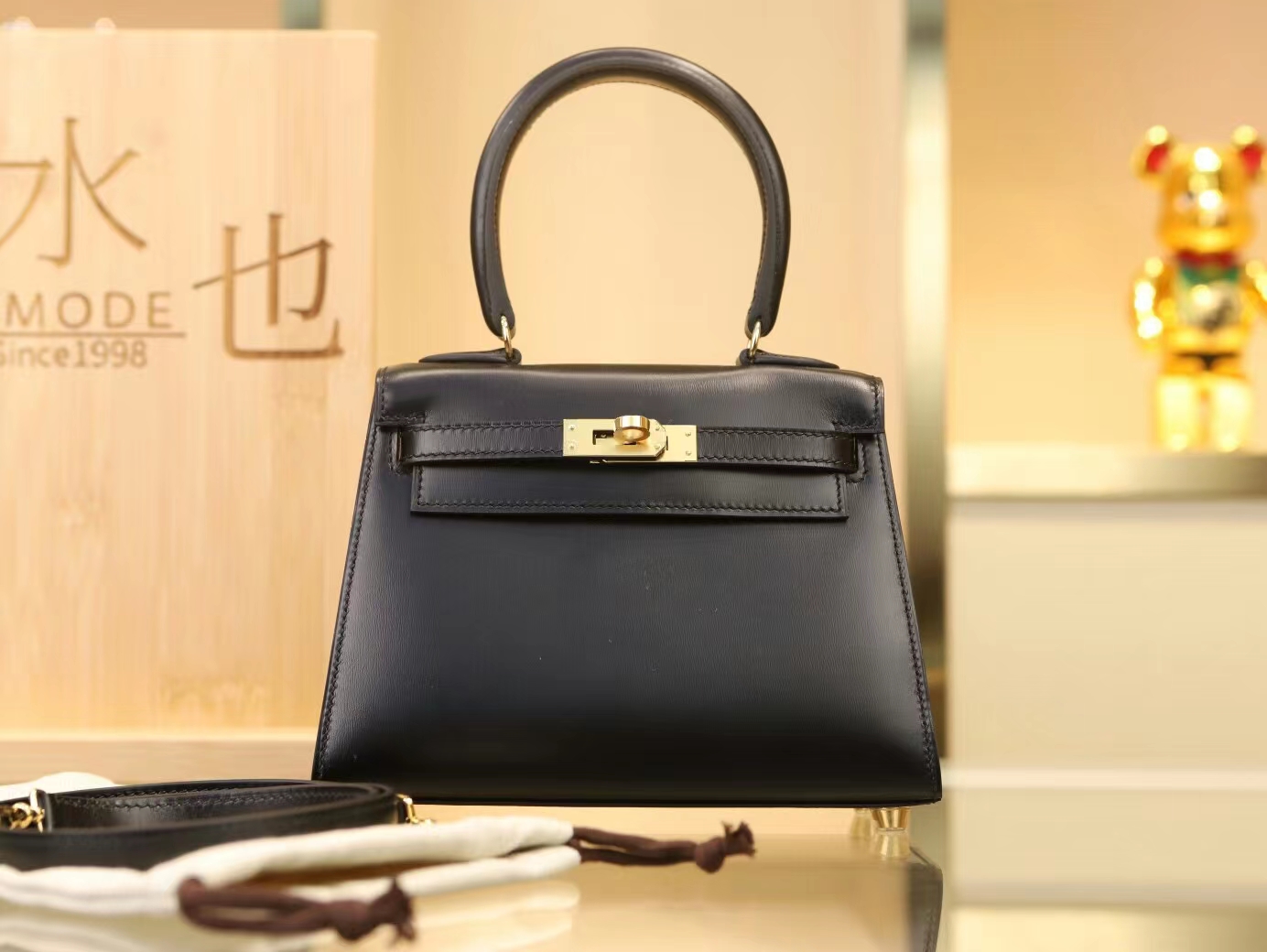 爱马仕大耳朵凯莉包 Hermes Kelly 20CM 89黑色box光面小牛皮 金扣