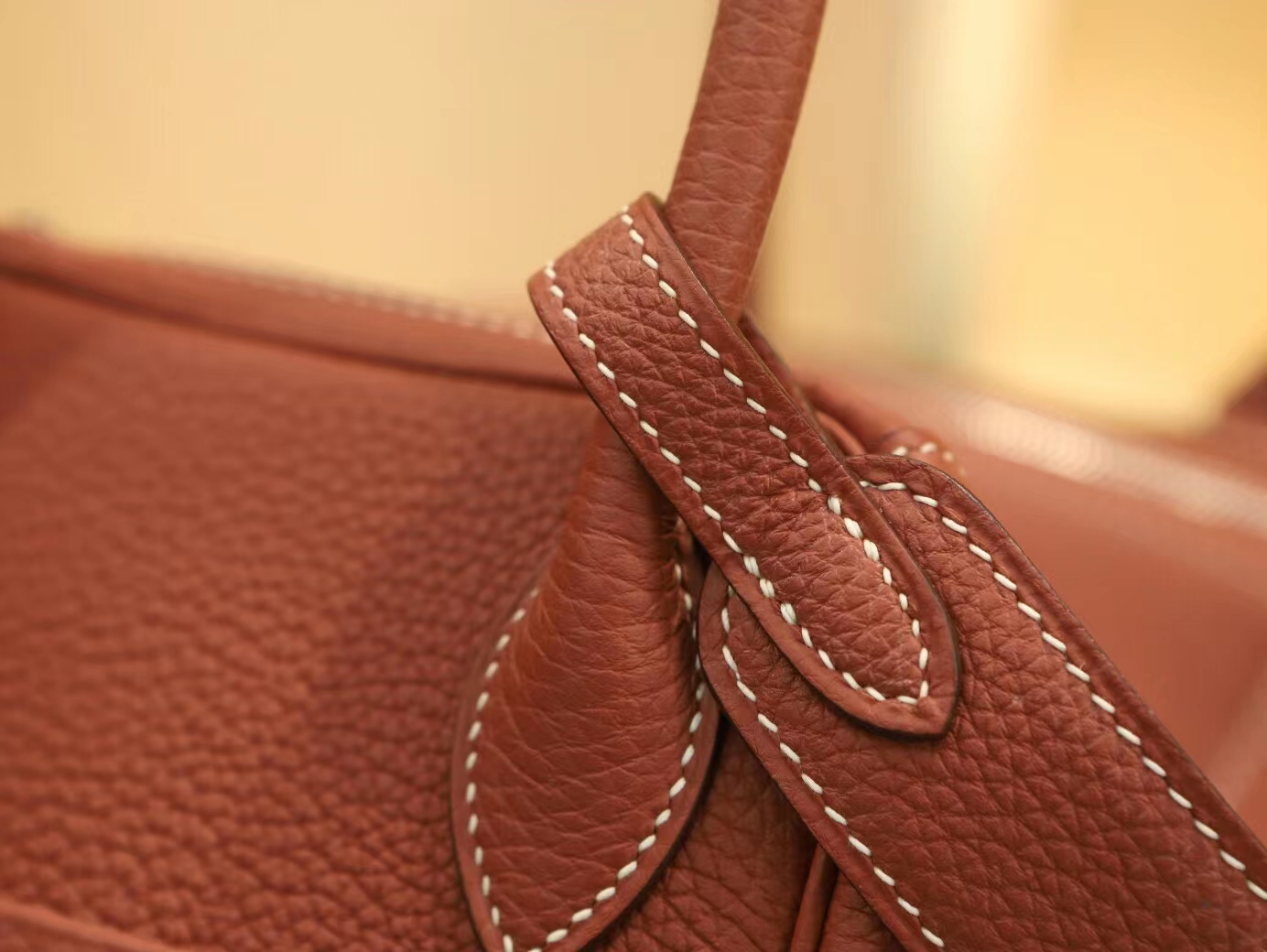 Symode爱马仕女包 Hermes Lindy26CM 4E枫叶棕TC牛皮琳迪包 银扣/金扣