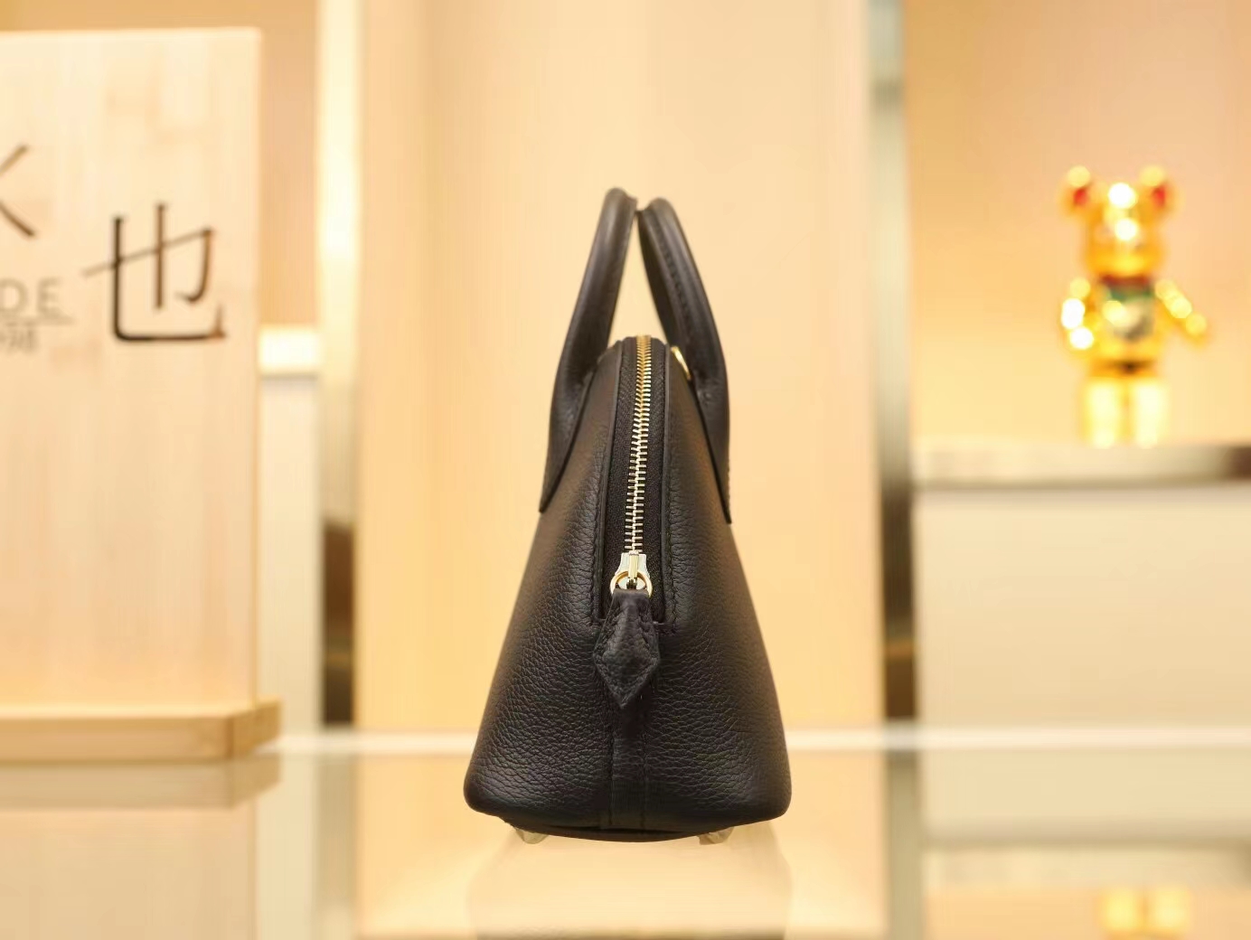 Hermes女包货源 爱马仕黑色Evercolor皮保龄球包Bolide mini18CM 金扣