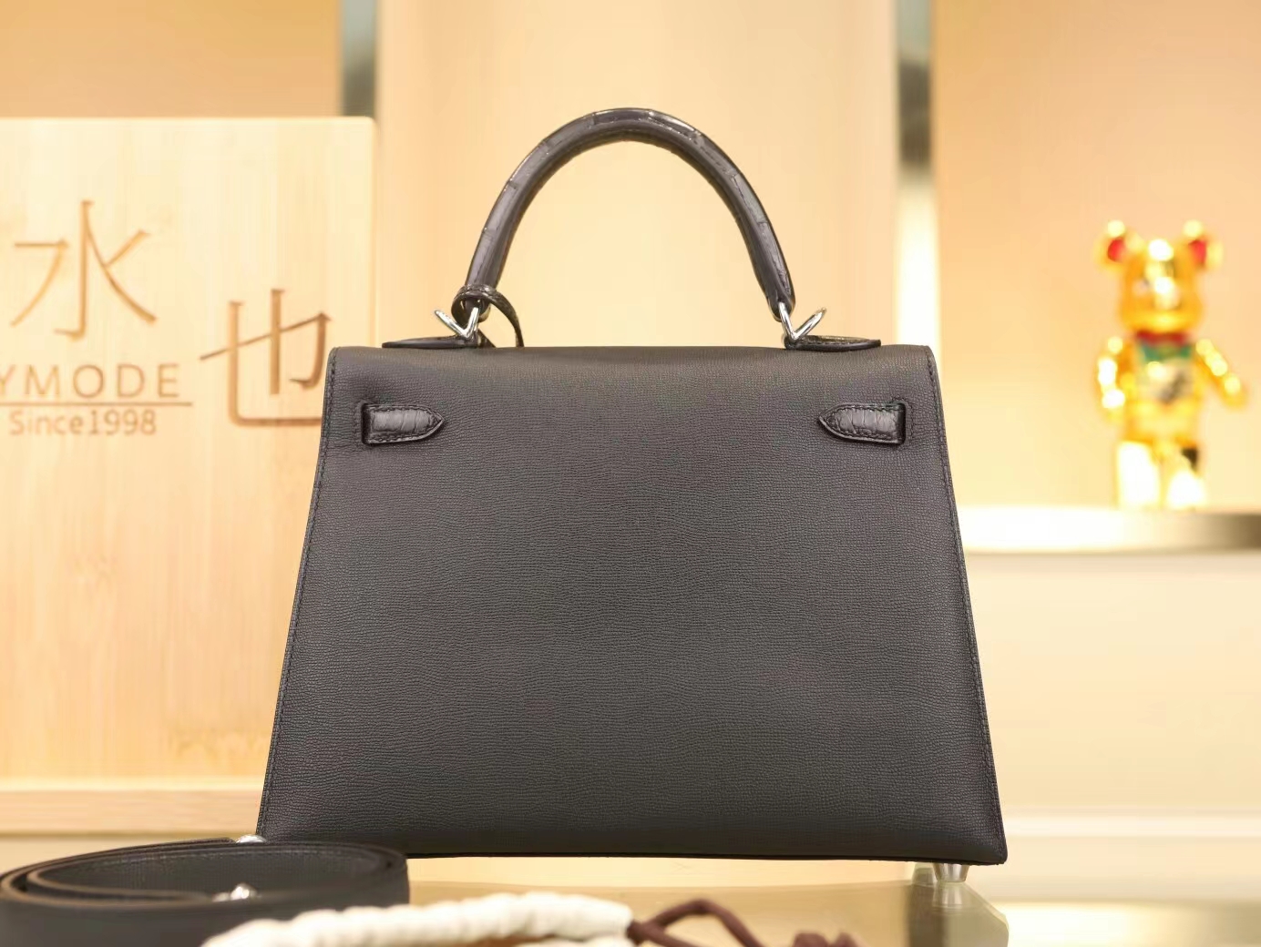 Hermes Kelly Touch25CM 爱马仕黑色Madame皮拼亮面鳄鱼皮凯莉包 银扣