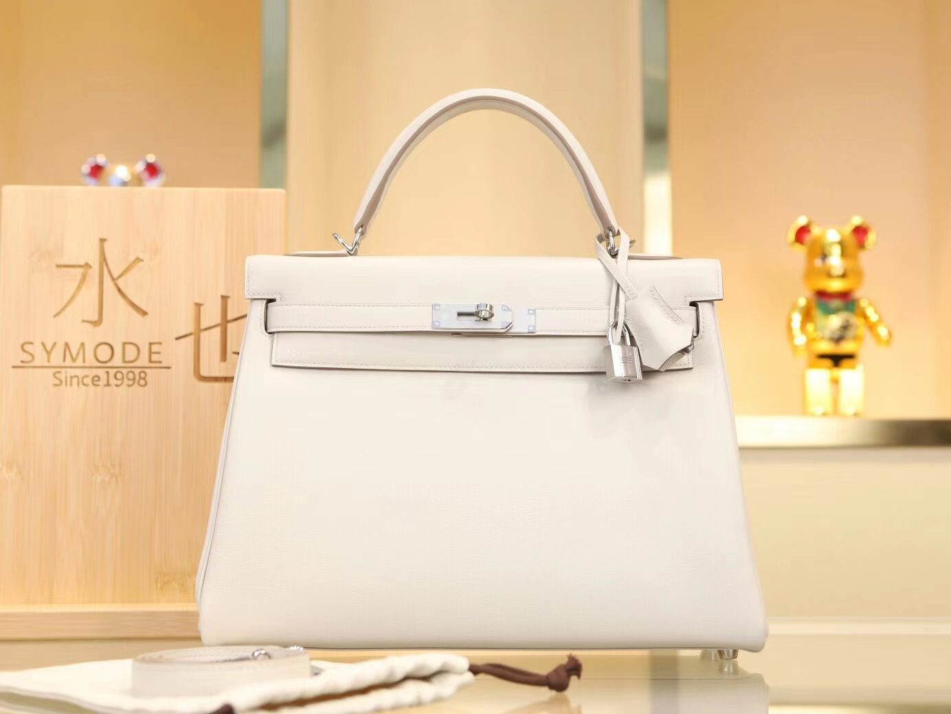 爱马仕包包定制 Hermes Kelly32CM 80珍珠灰Swift小牛皮凯莉包 银扣