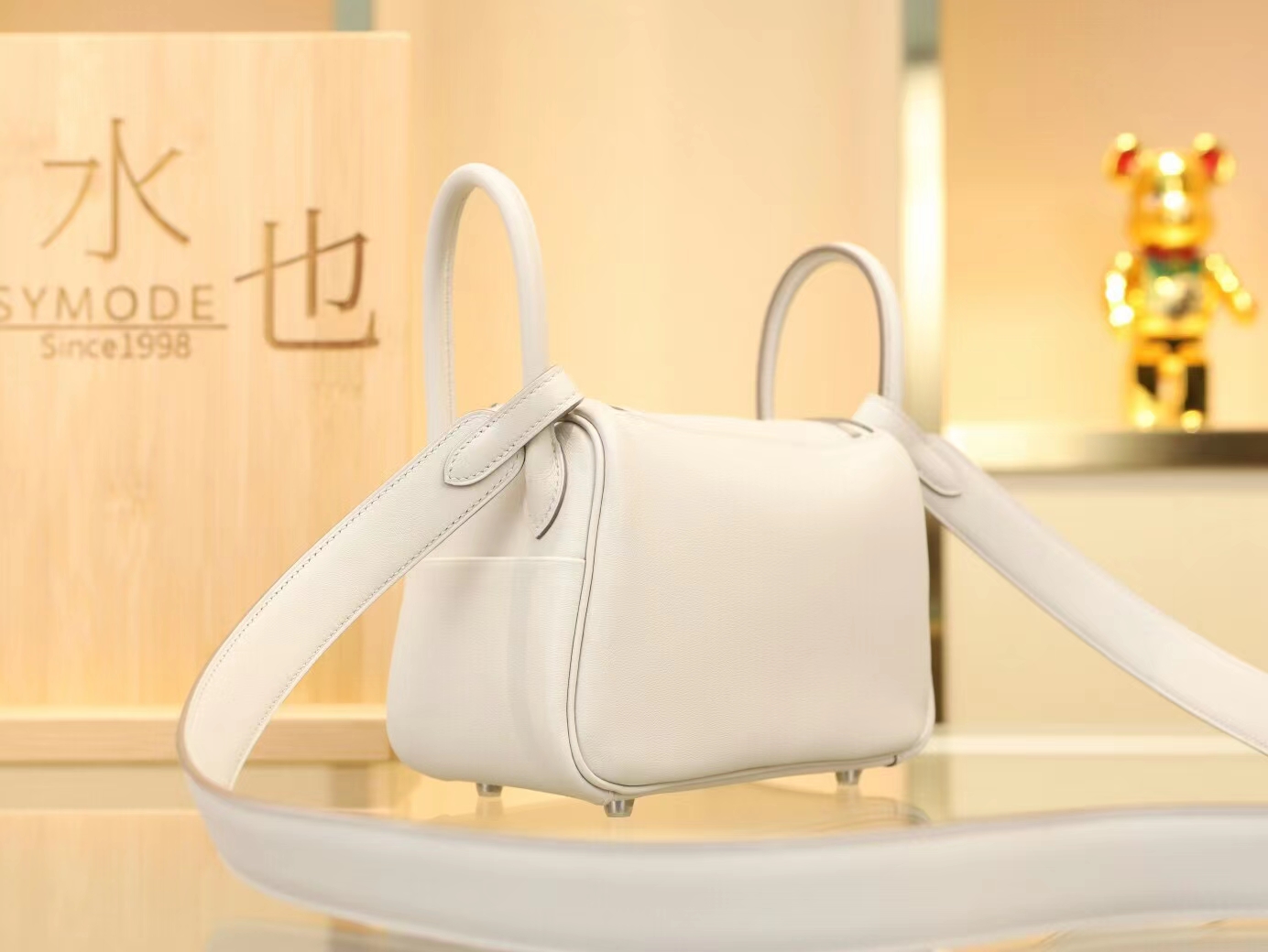 爱马仕女包 Hermes Mini Lindy19CM 80珍珠灰Swift牛皮琳迪包 银扣