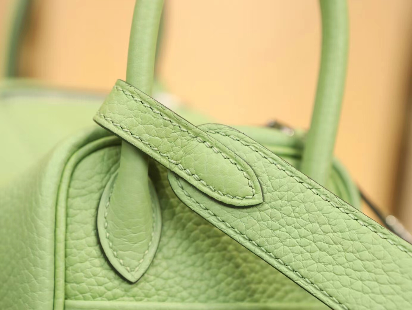 爱马仕女包价格 Hermes Mini Lindy19CM 3i牛油果绿TC皮迷你琳迪包