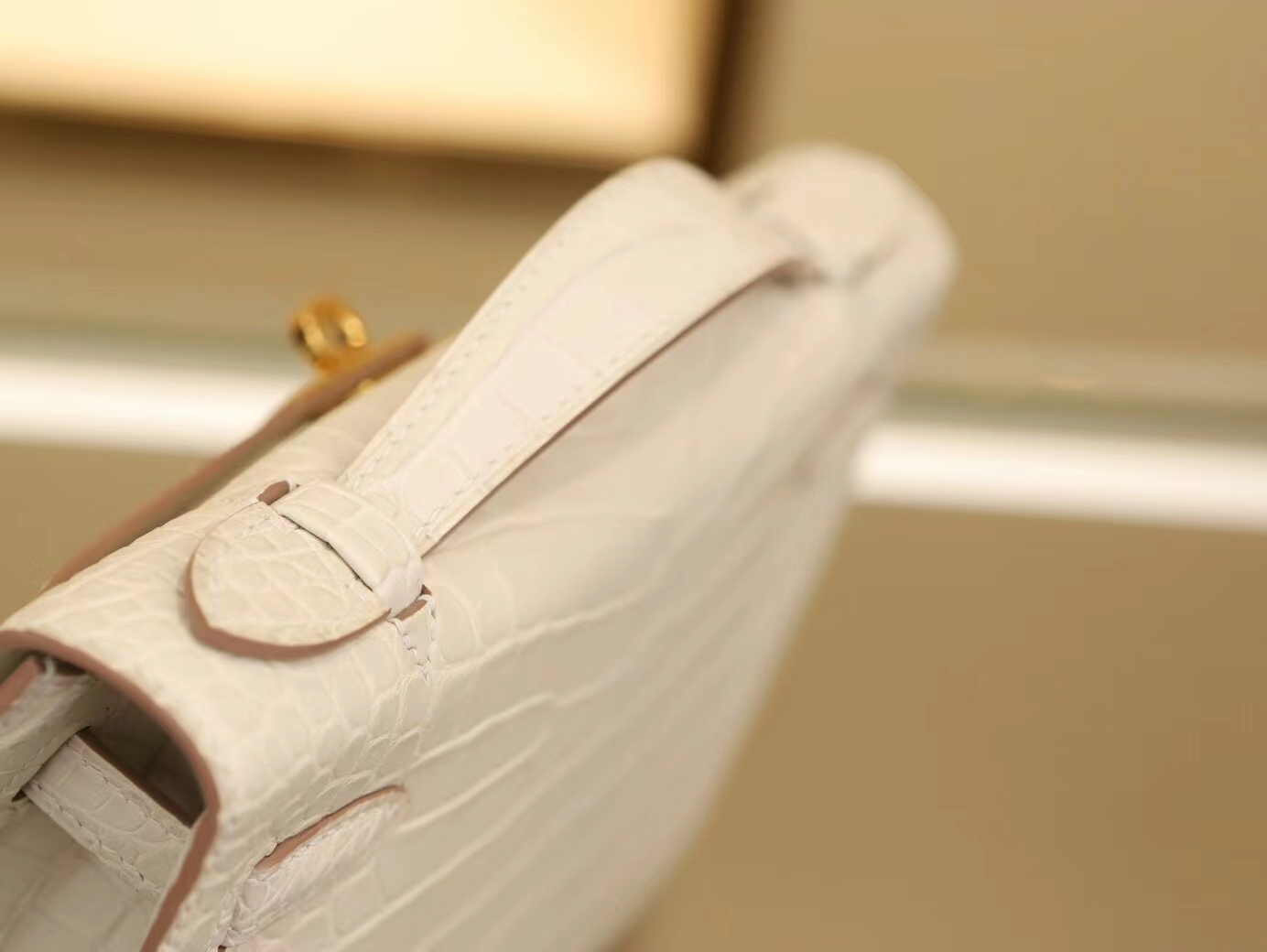 爱马仕Hermes Mini Kelly22CM 8L冰川白雾面方块鳄鱼皮一代迷你凯莉包