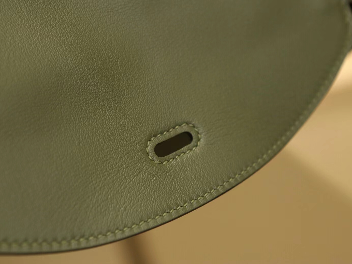 Hermes Lindy26CM 爱马仕V6军绿色Swift皮琳迪包手提单肩女包 银扣