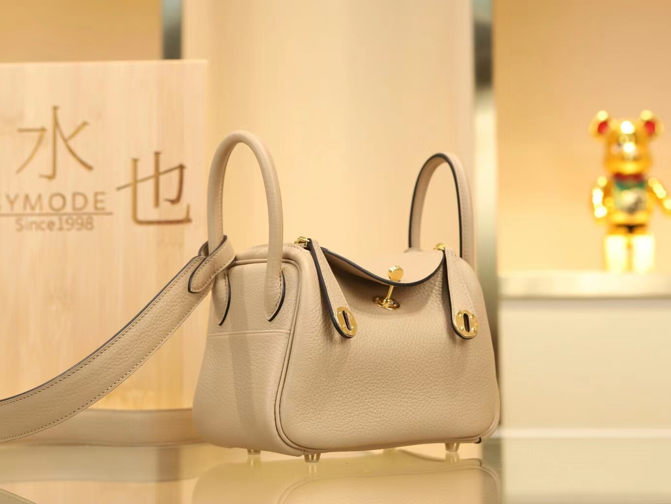 Hermes Mini Lindy19CM 爱马仕S2风衣灰TC牛皮迷你琳迪包 金扣