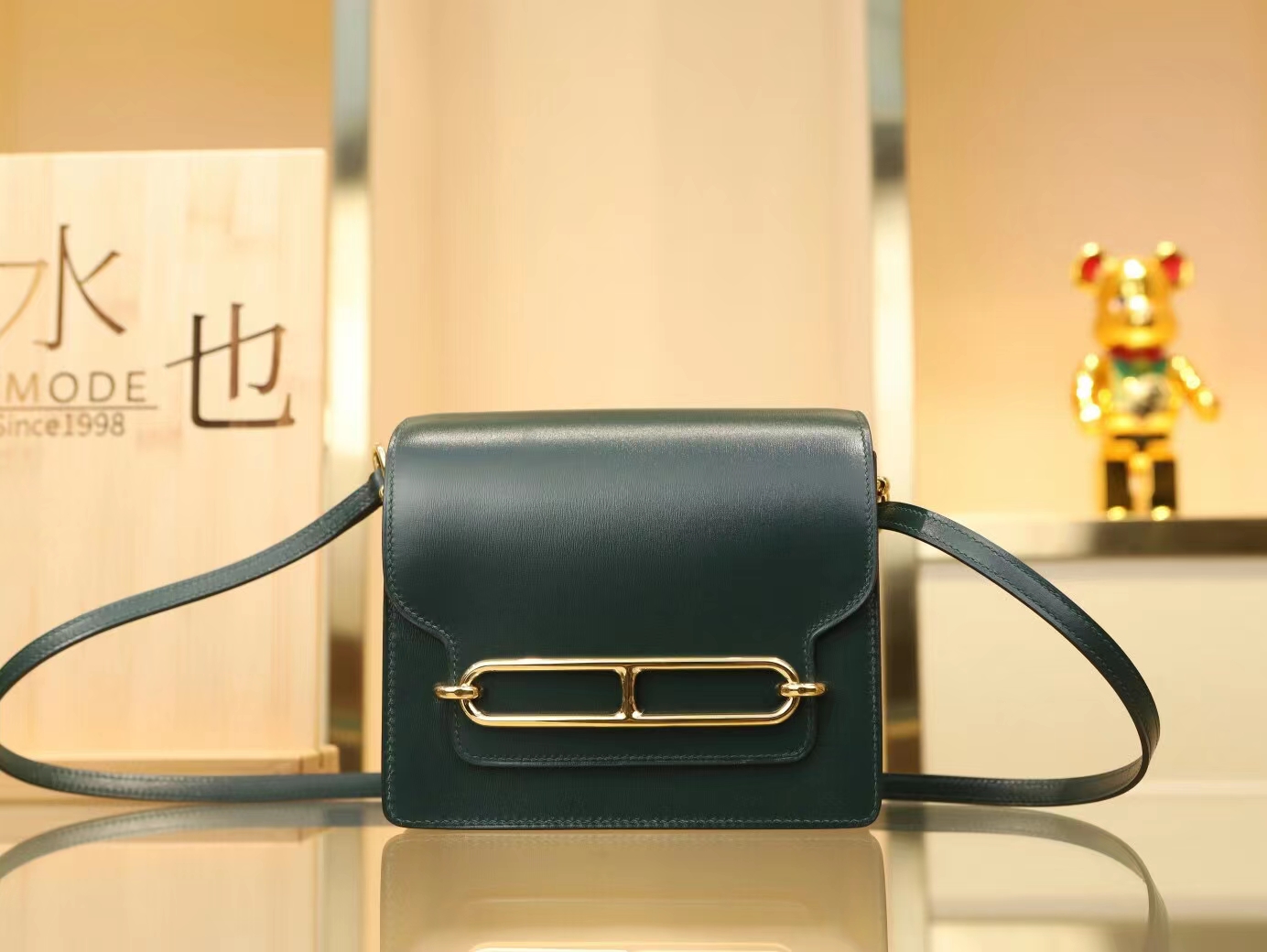 水也名品 Hermes Roulis18CM 爱马仕2Q英国绿Box皮猪鼻子包斜挎包 金扣