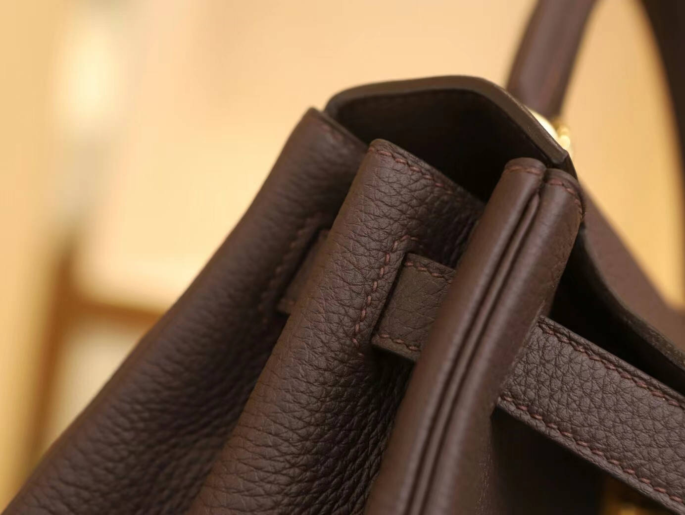 爱马仕包包价格 Hermes 4G焦糖色Brulee Togo皮内缝凯莉包Kelly 28CM