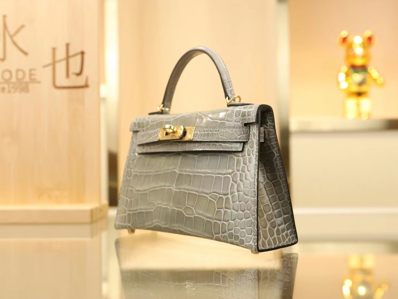 Hermes Mini Kelly19CM 爱马仕CK81斑鸠灰亮面方块鳄鱼皮迷你凯莉包二代 金扣