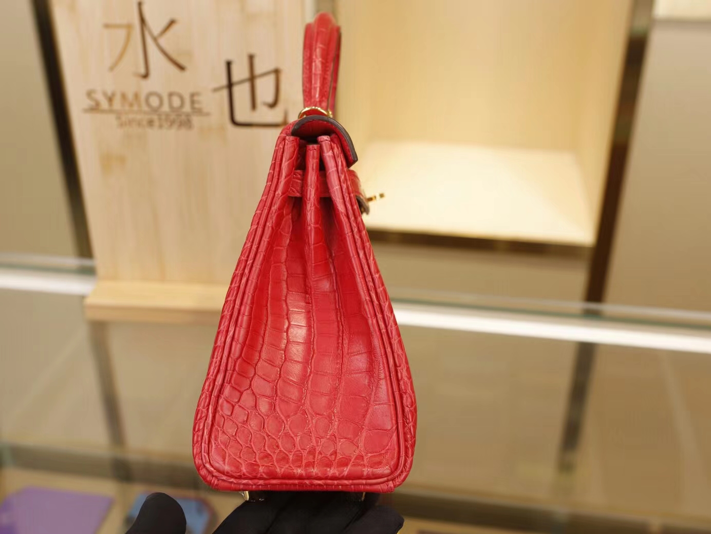 爱马仕鳄鱼包定制 Hermes Kelly 25CM I6极致粉雾面方块鳄鱼皮凯莉包 金扣