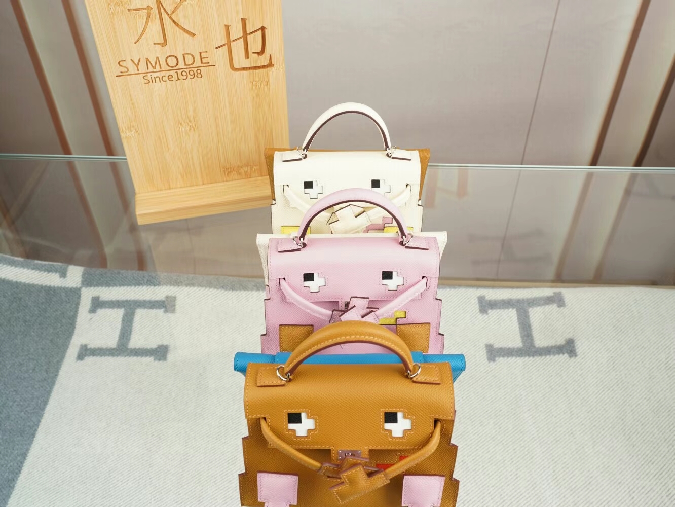 新款爱马仕马赛克娃娃包 Hermes Kelly Doll Picto I2奶油白Epsom皮 银扣