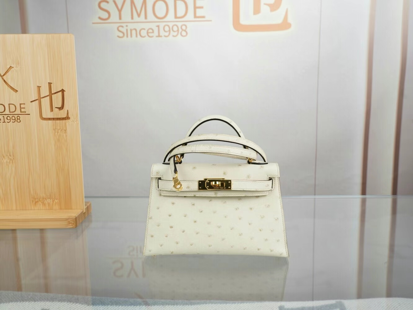 爱马仕迷你凯莉包二代 Hermes Mini Kelly19CM I2奶油白Nata鸵鸟皮 金扣
