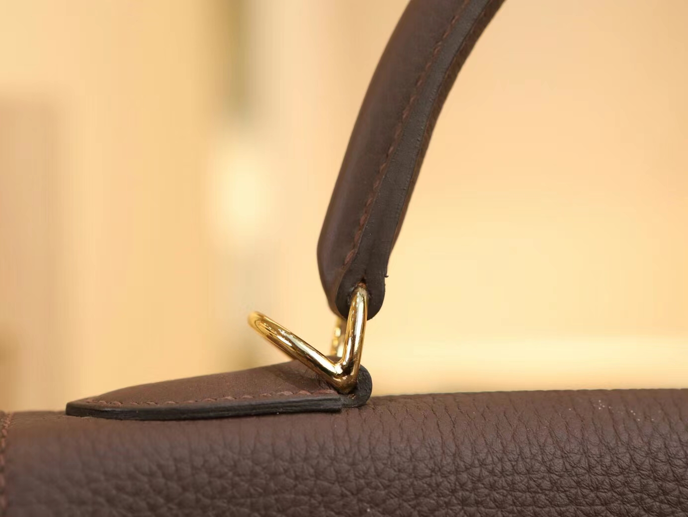 爱马仕包包价格 Hermes 4G焦糖色Brulee Togo皮内缝凯莉包Kelly 28CM