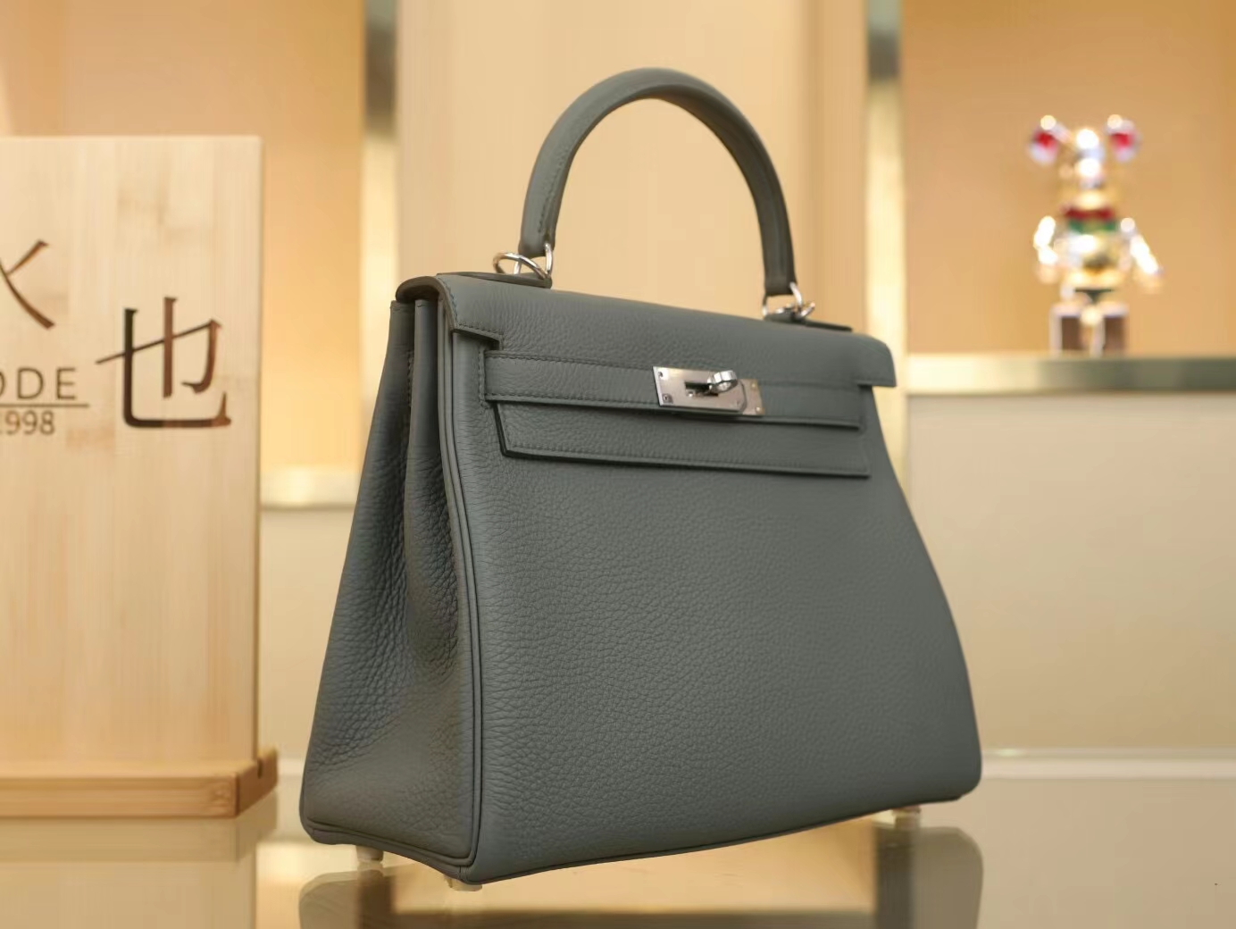 爱马仕凯莉包内缝 Hermes杏绿色63 Vert Amande Togo皮Kelly 28CM 银扣