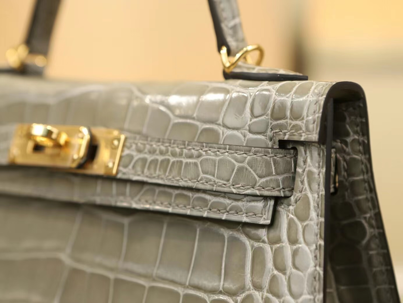 Hermes Mini Kelly19CM 爱马仕CK81斑鸠灰亮面方块鳄鱼皮迷你凯莉包二代 金扣