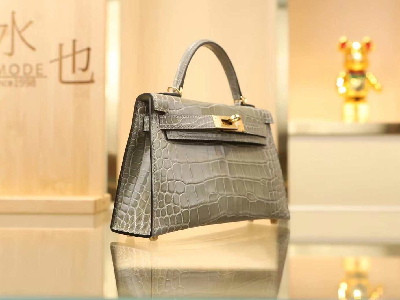 Hermes Mini Kelly19CM 爱马仕CK81斑鸠灰亮面方块鳄鱼皮迷你凯莉包二代 金扣