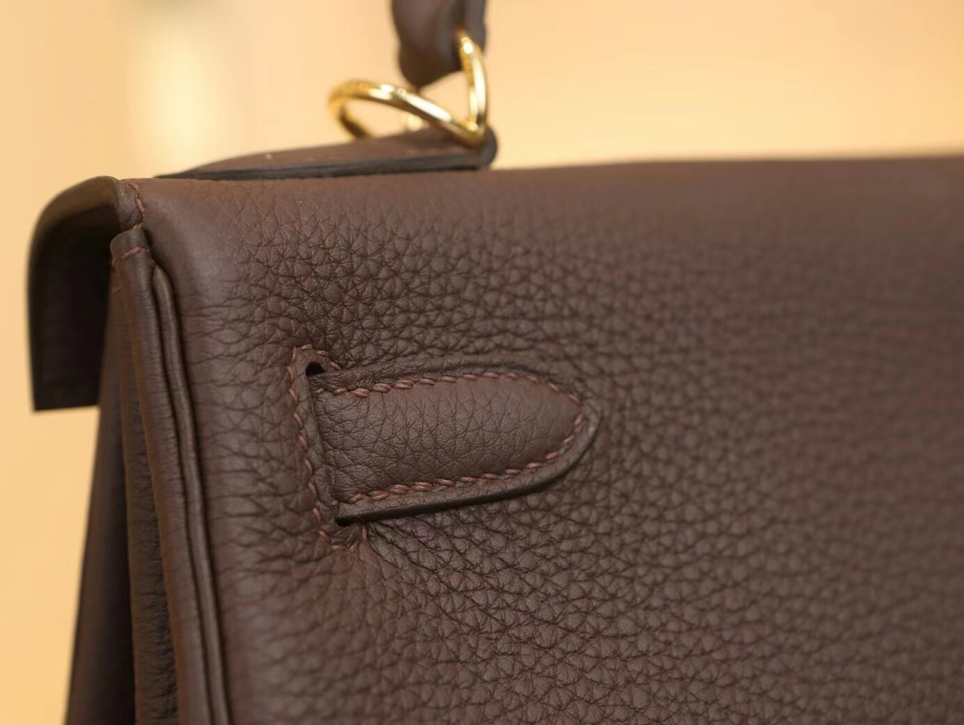 爱马仕包包价格 Hermes 4G焦糖色Brulee Togo皮内缝凯莉包Kelly 28CM