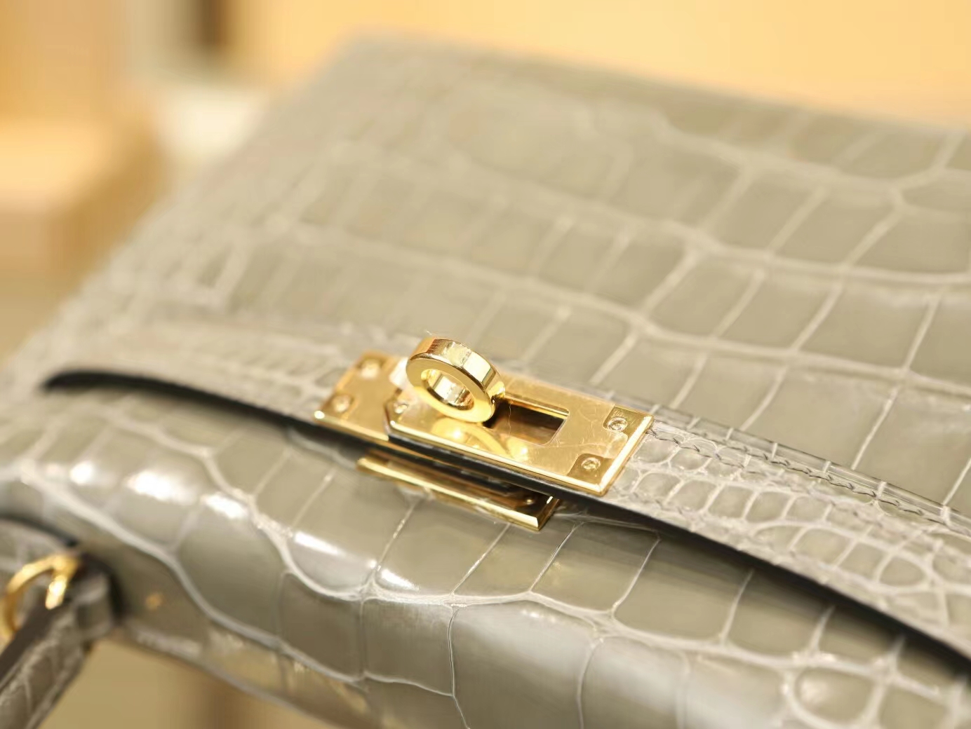 Hermes Mini Kelly19CM 爱马仕CK81斑鸠灰亮面方块鳄鱼皮迷你凯莉包二代 金扣
